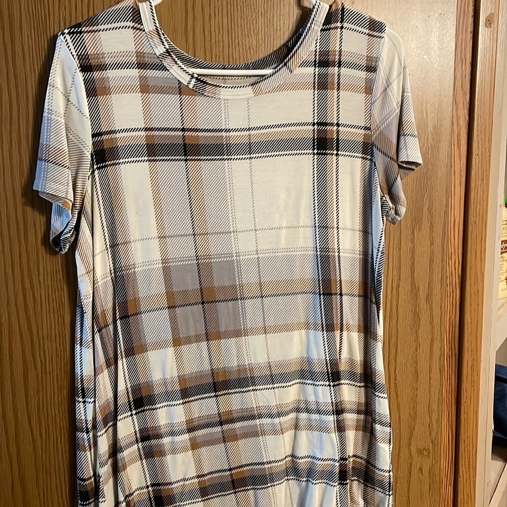 Maurice’s tshirt